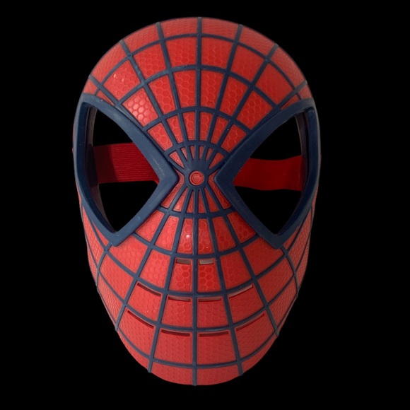 🕷Spider-Man 🕸 Mask Halloween 🎃 will be right around the city!! Perfect!🔥🔥 - Picture 2 of 3